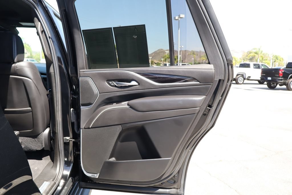 Used 2021 Cadillac Escalade Sport RWD image 31