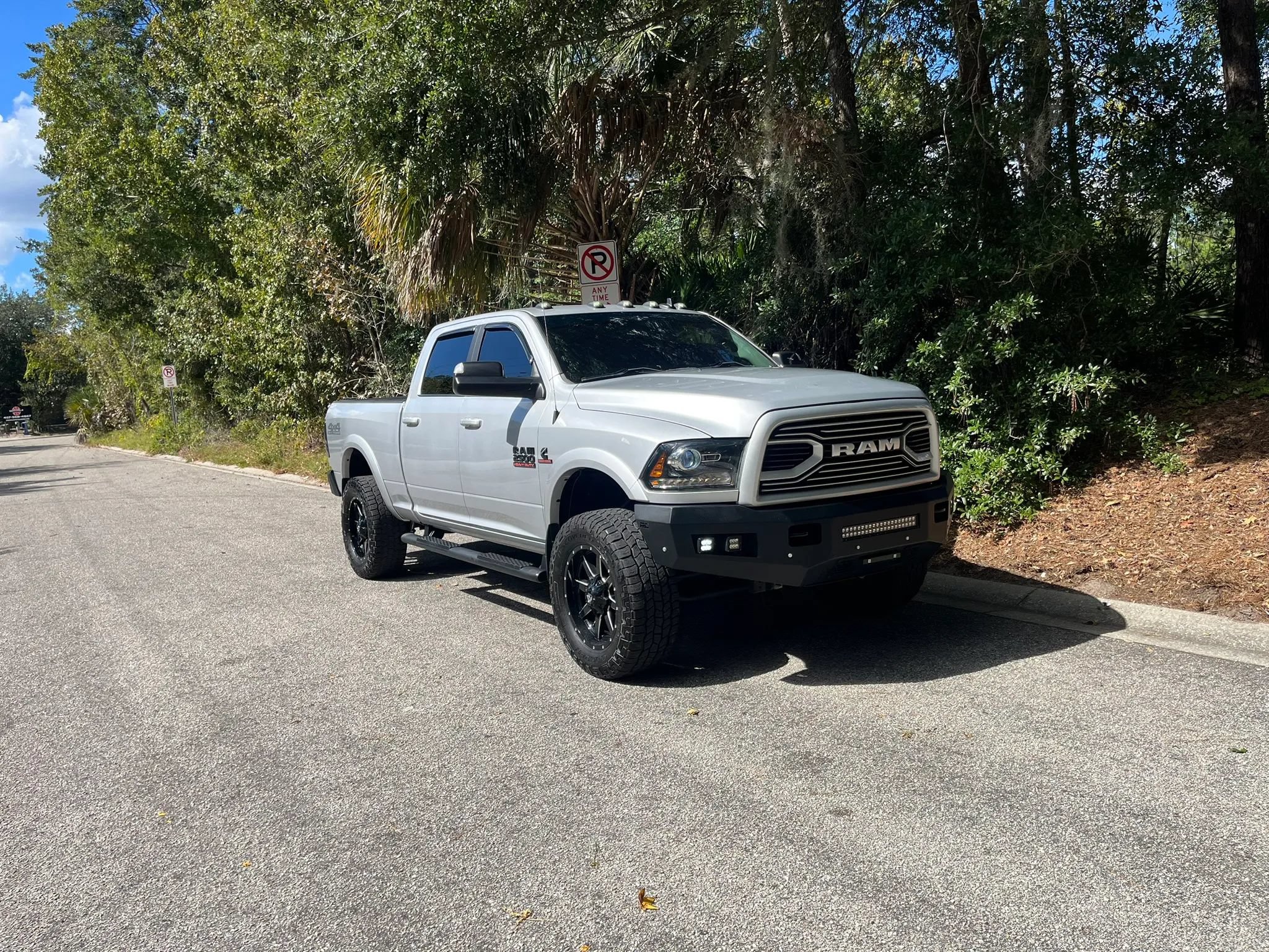 Used 2018 RAM 2500 Big Horn w/ Sport Appearance Group AWD/4WD image 6
