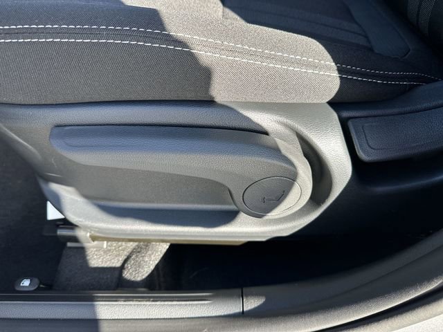 New 2026 Hyundai Venue SEL FWD image 37
