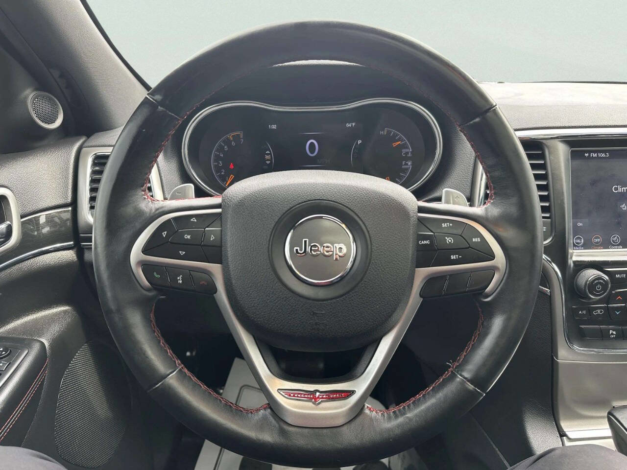 Used 2018 Jeep Grand Cherokee Trailhawk w/ Trailhawk Luxury Group AWD/4WD image 25