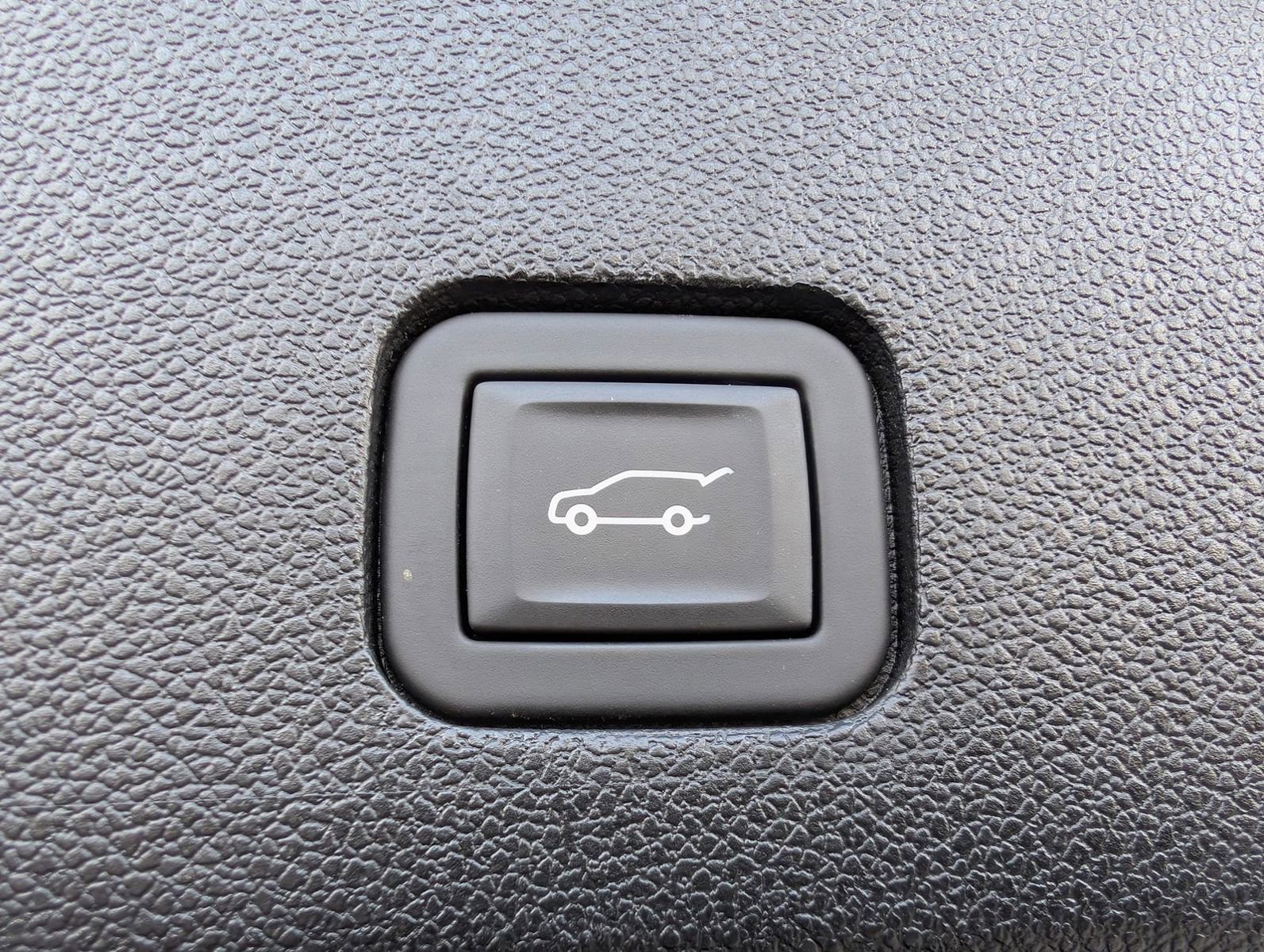 Used 2023 Cadillac XT6 Premium Luxury image 33