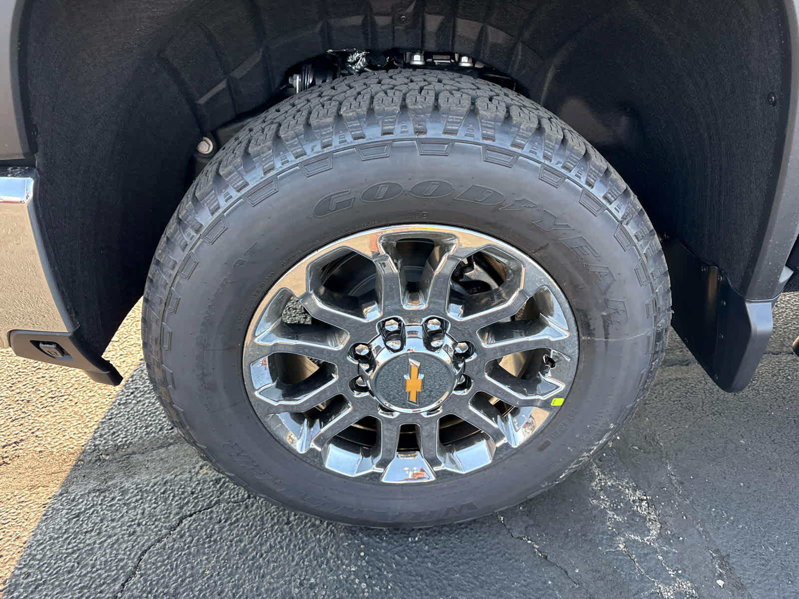 New 2026 Chevrolet Silverado 3500 LTZ w/ LTZ Premium Package AWD/4WD image 9