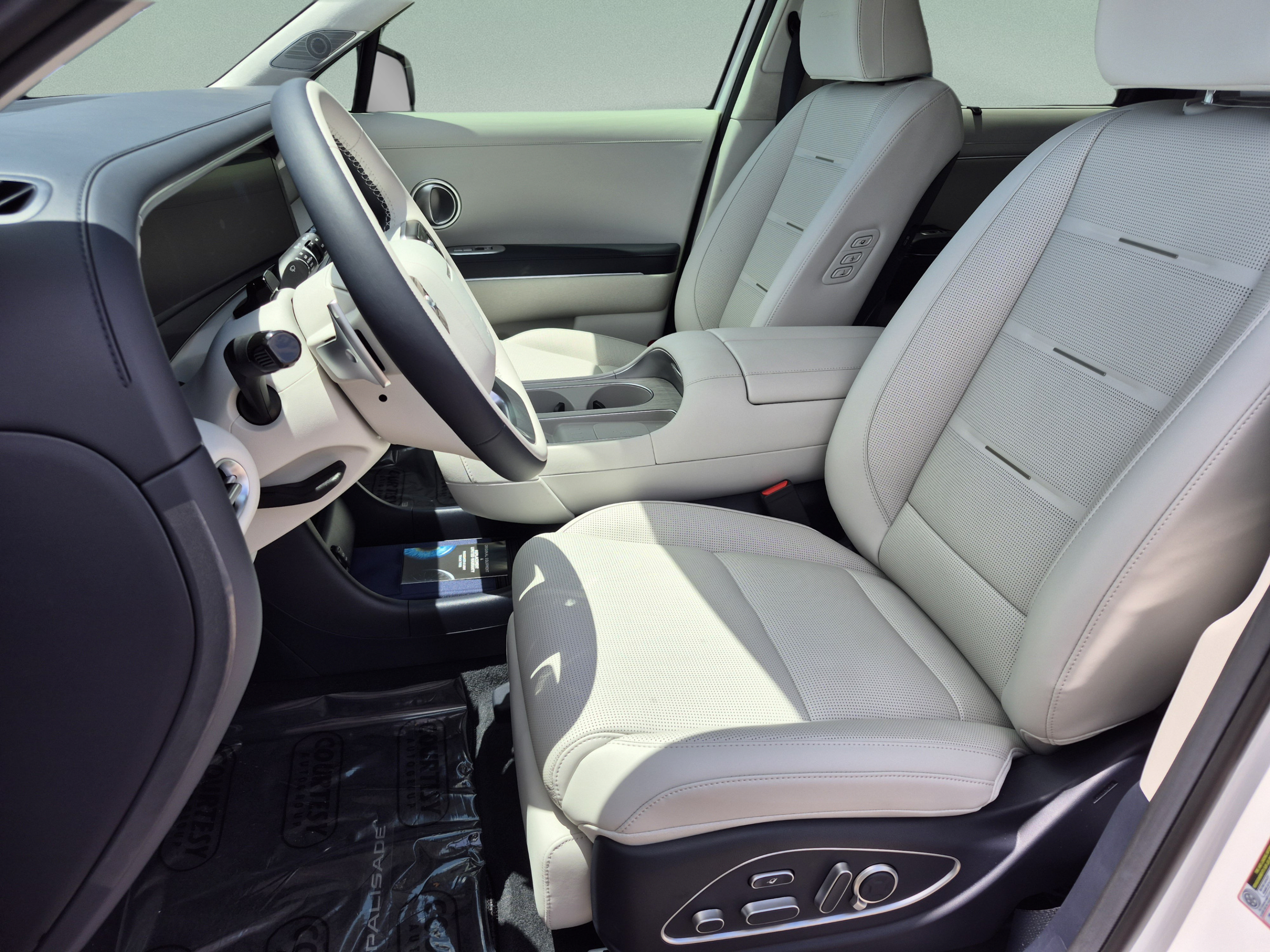 New 2027 Hyundai Palisade Calligraphy FWD image 22