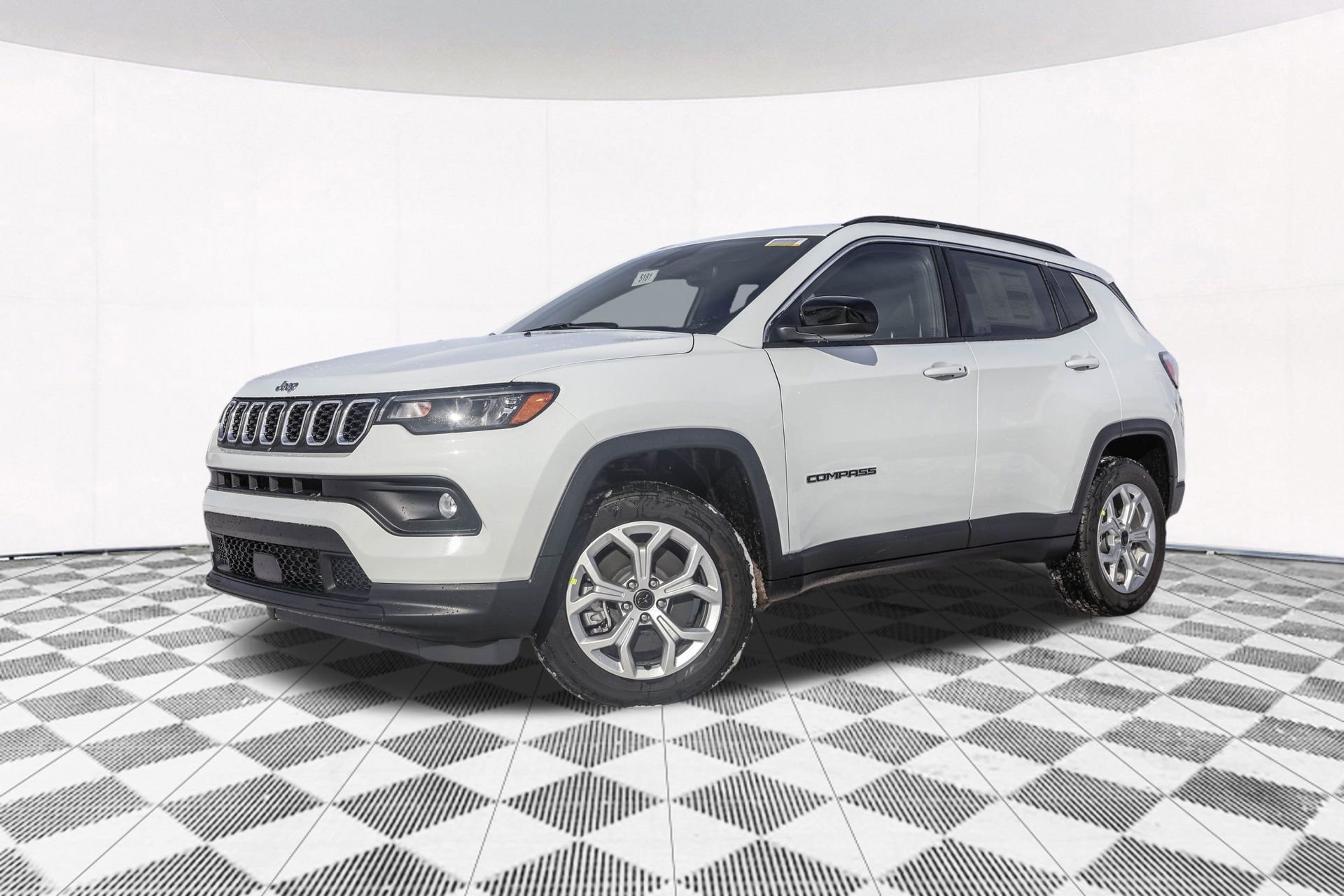 New 2026 Jeep Compass Latitude image 2