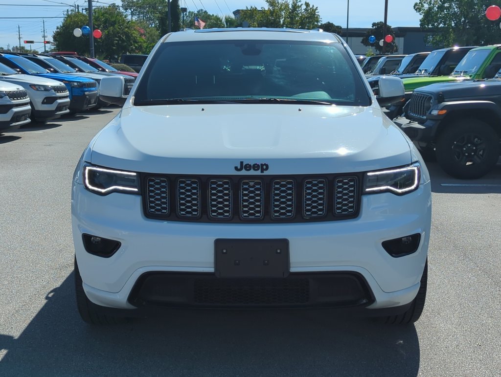 Used 2021 Jeep Grand Cherokee Laredo X AWD/4WD image 9