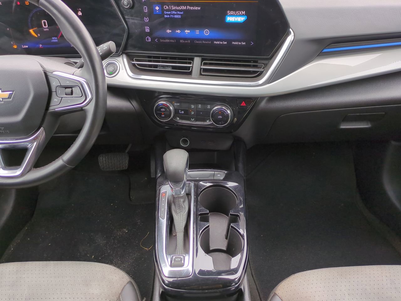 Certified 2025 Chevrolet Trax LT w/ Driver Confidence Package image 19