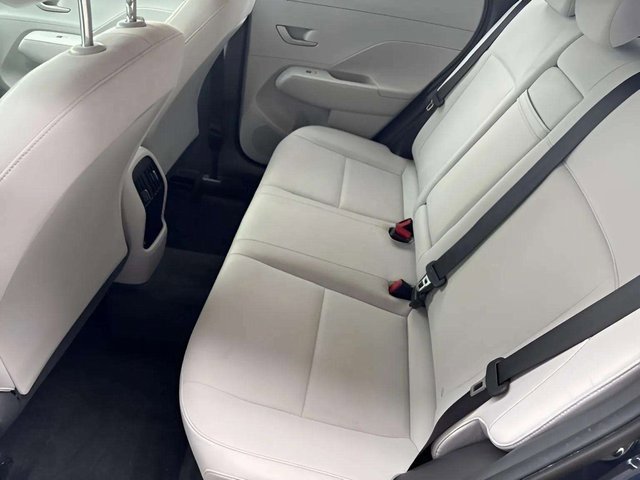 Used 2025 Hyundai Kona SEL image 10