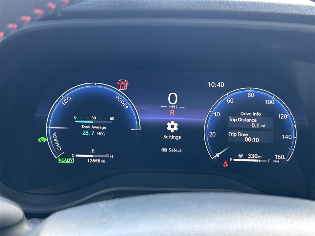 Used 2025 Toyota Sienna XSE image 30