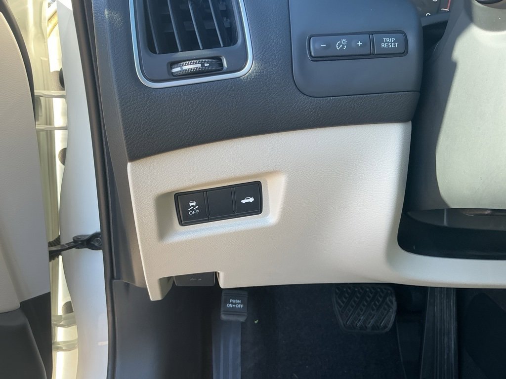 Used 2021 INFINITI Q50 Luxe w/ Seat & Sound Package image 20