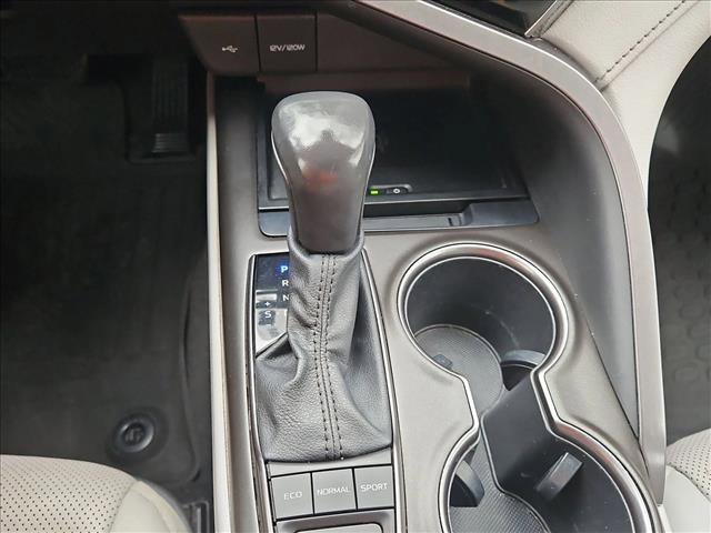 Used 2021 Toyota Camry XSE w/ Navigation Package FWD image 12
