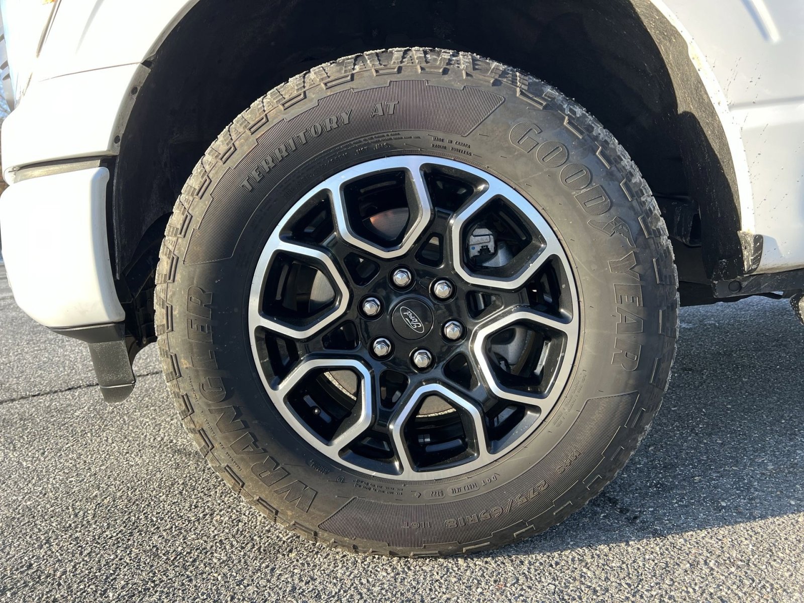 Used 2022 Ford F150 XLT w/ Equipment Group 302A High image 12