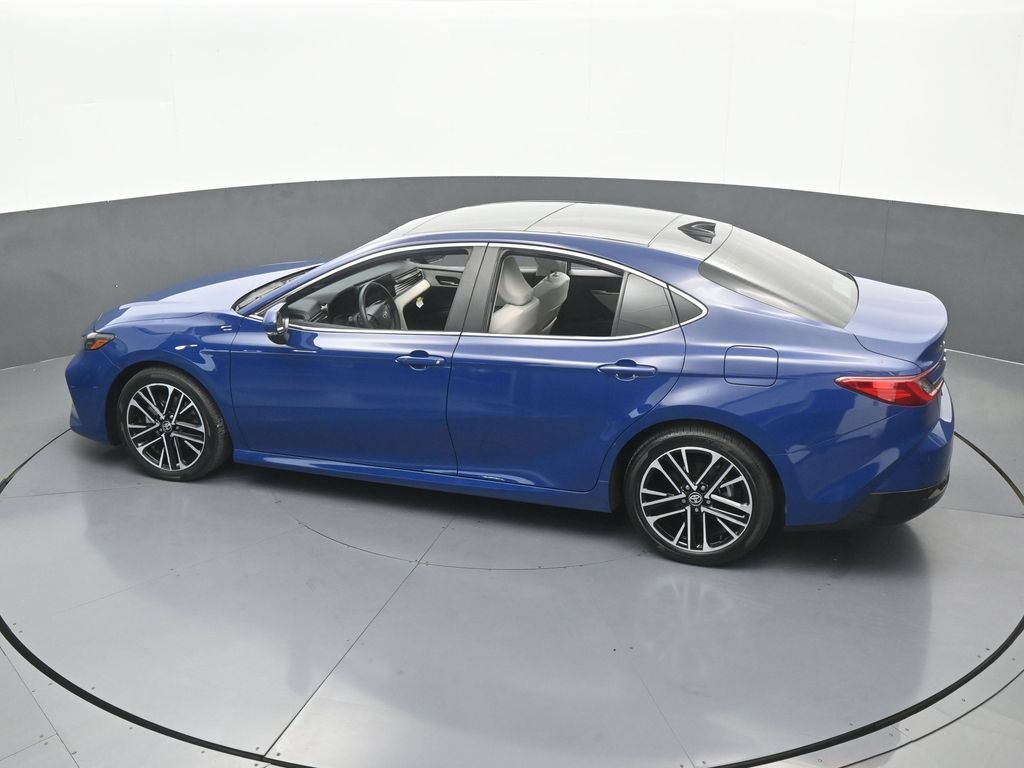 Used 2025 Toyota Camry XLE FWD image 47