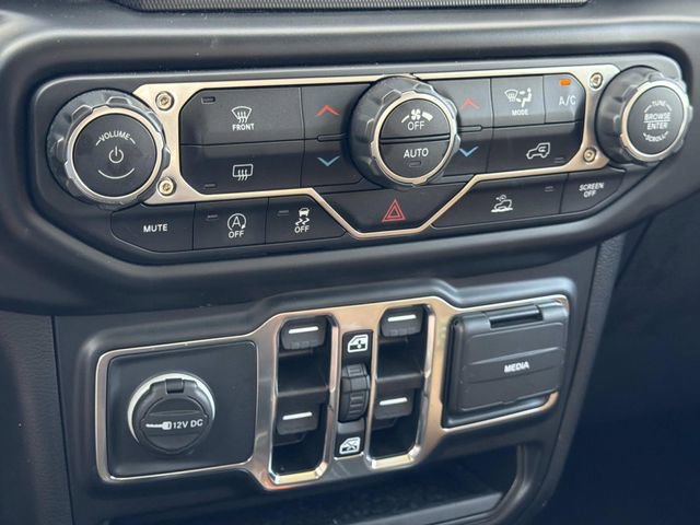 Used 2022 Jeep Gladiator Overland w/ Popular Equipment Package image 30