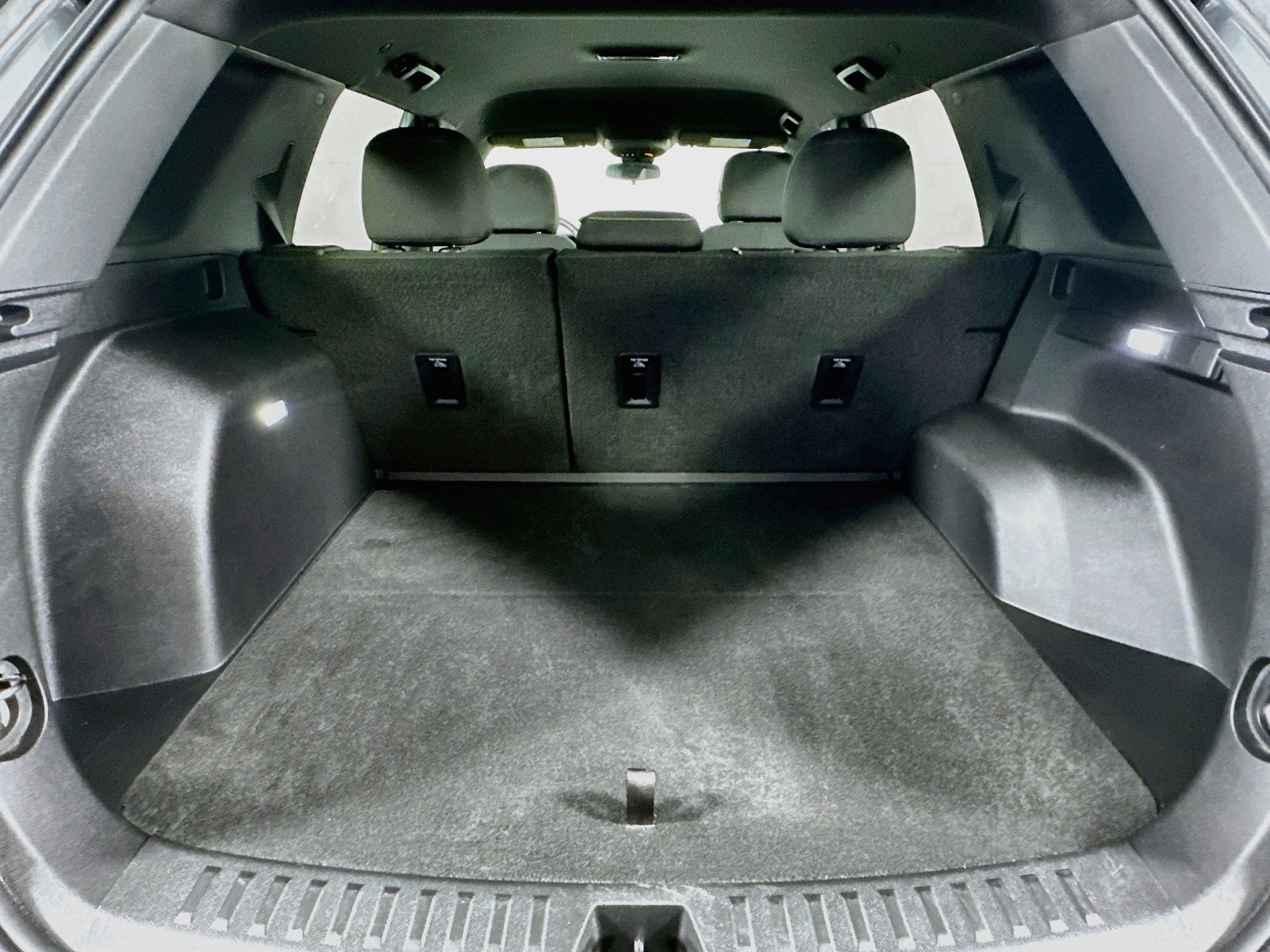 Used 2025 GMC Terrain Elevation AWD/4WD image 27