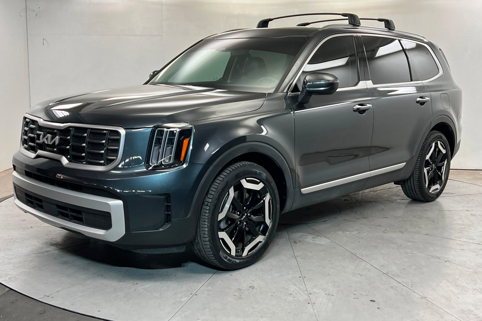 Used 2024 Kia Telluride S w/ S Sunroof Package image 1