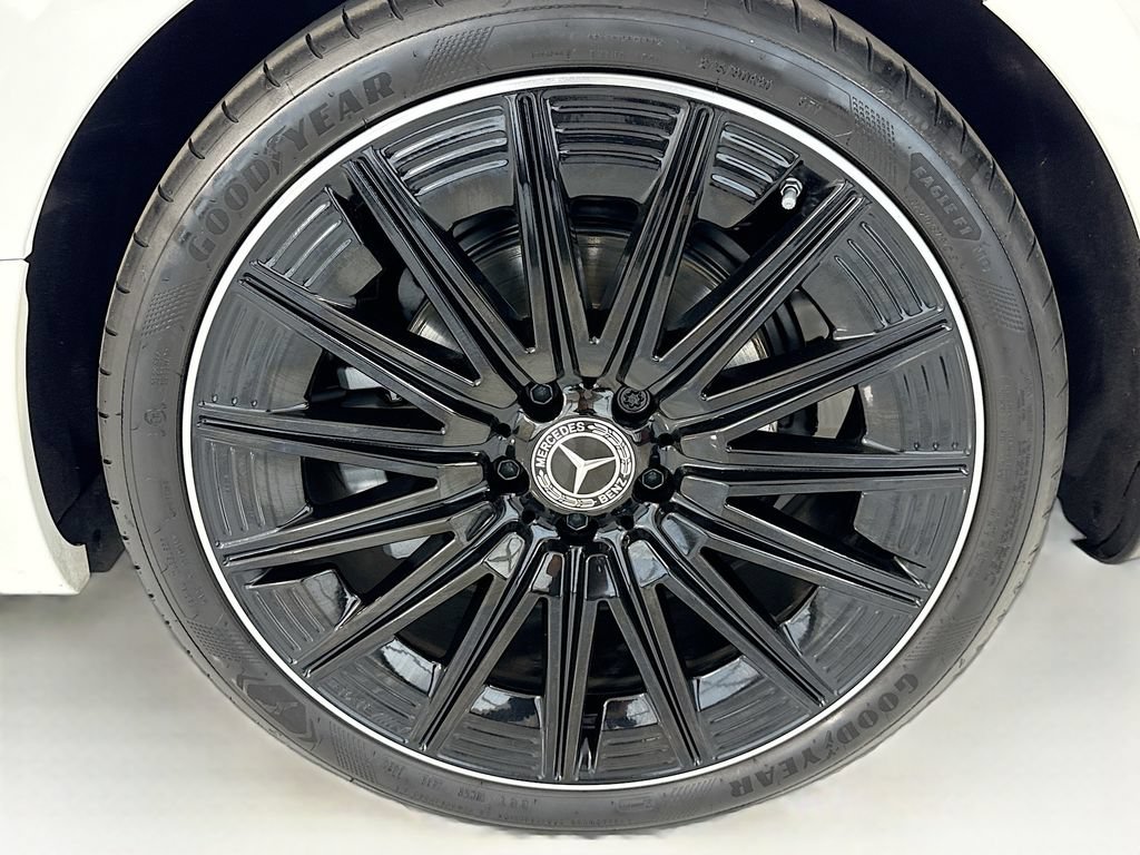 Used 2024 Mercedes-Benz CLE 300 4MATIC Cabriolet image 37