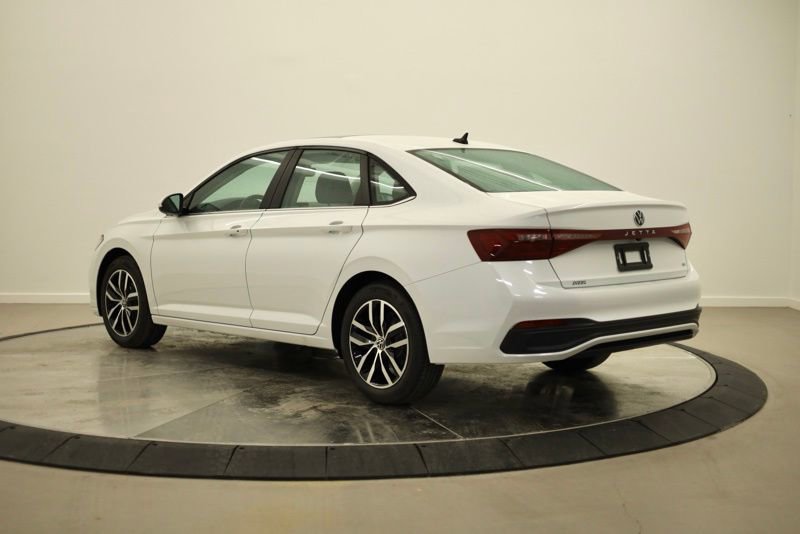 New 2026 Volkswagen Jetta SE image 5