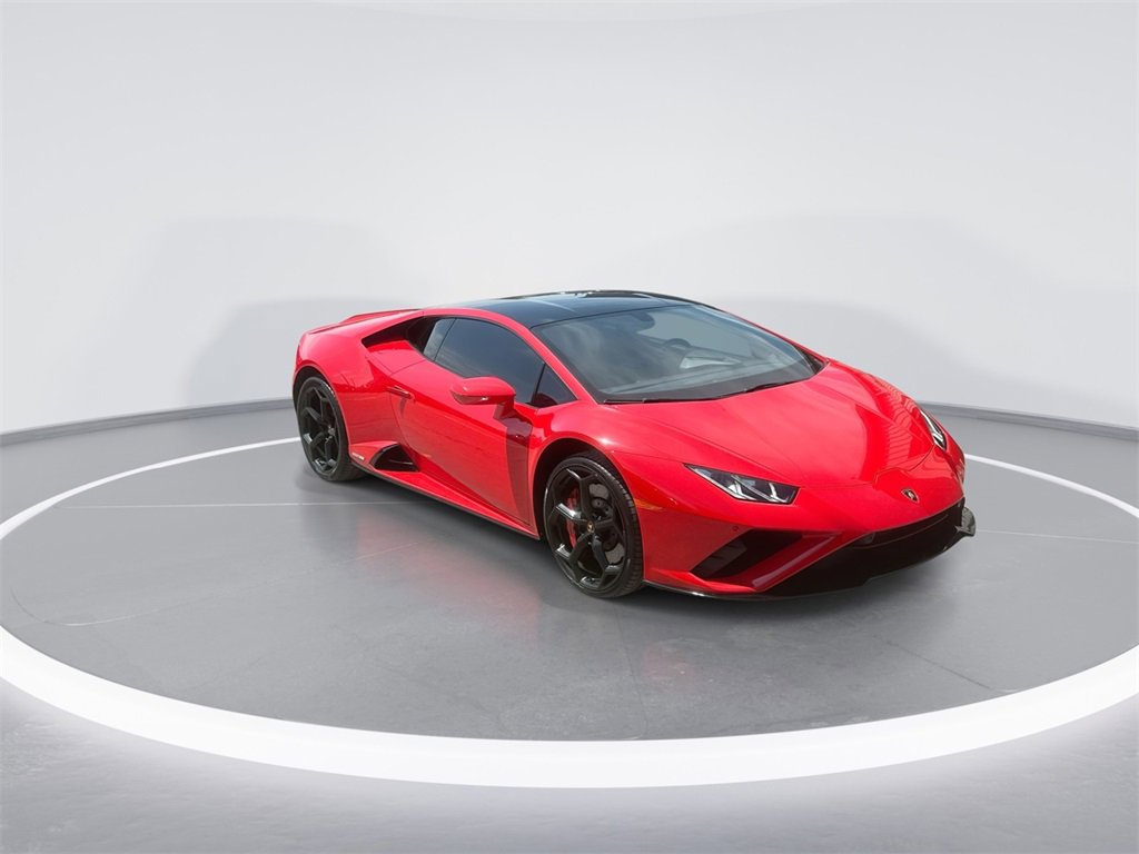 Used 2020 Lamborghini Huracan EVO image 2