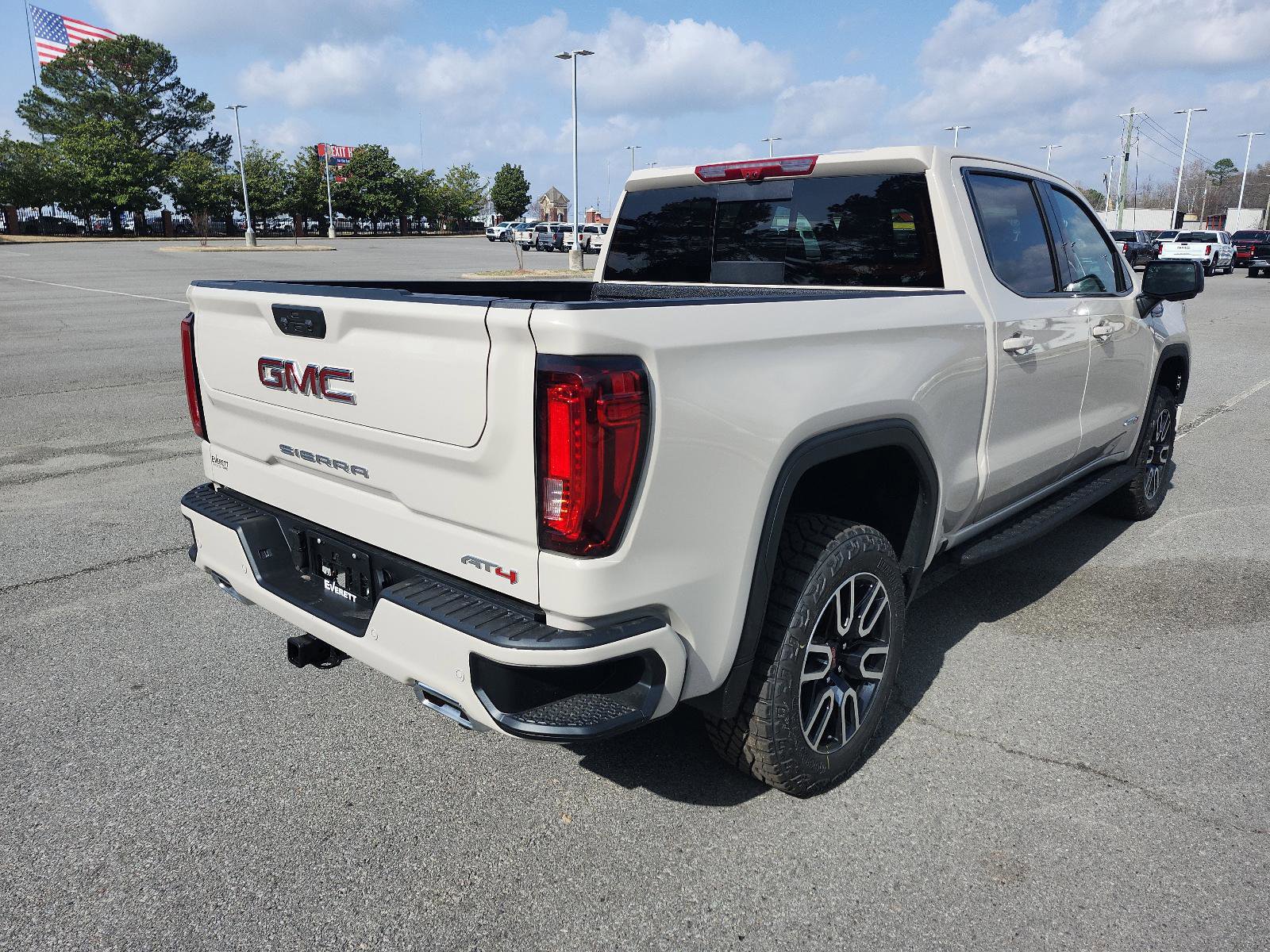 New 2026 GMC Sierra 1500 AT4 w/ AT4 Premium Package image 3