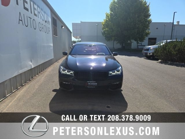 Used 2018 BMW 750i RWD image 9