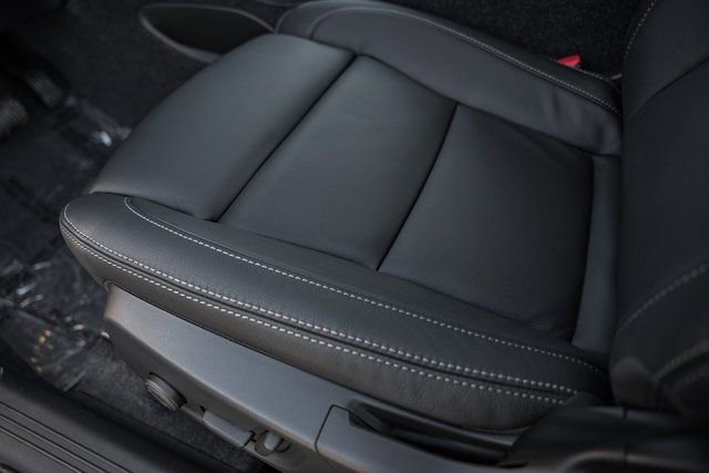 New 2026 Volvo XC40 B5 Plus w/ Protection Package Premier image 34