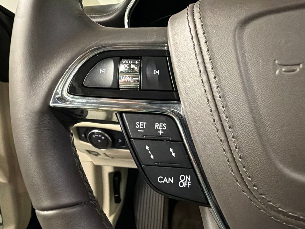 Used 2018 Lincoln Continental Reserve AWD/4WD image 17