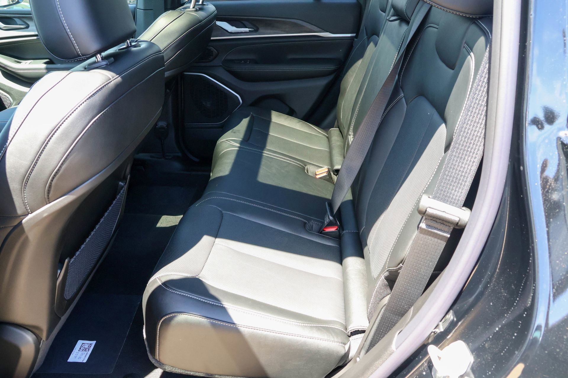 New 2026 Jeep Grand Cherokee Limited AWD/4WD image 14