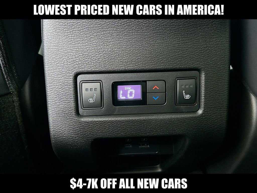 New 2024 Mitsubishi Outlander SEL image 30