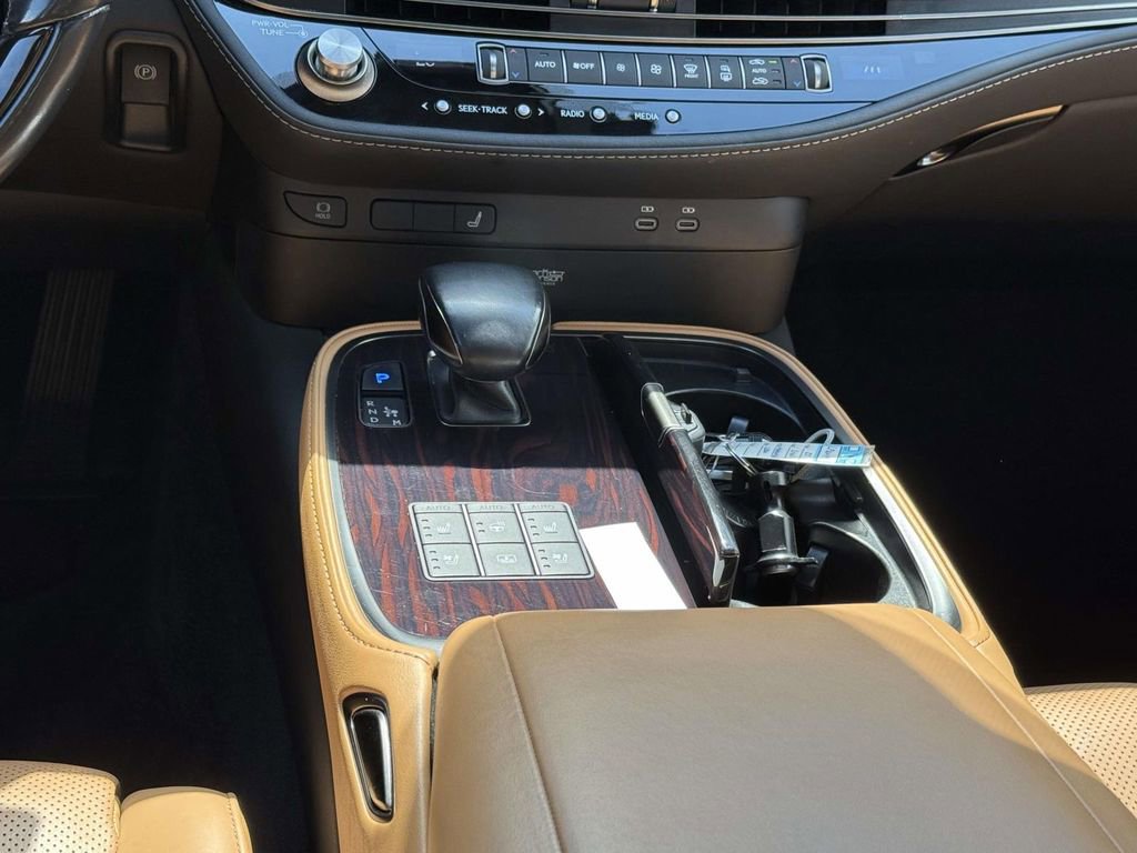 Used 2023 Lexus LS 500 AWD w/ Interior Upgrade Package image 20