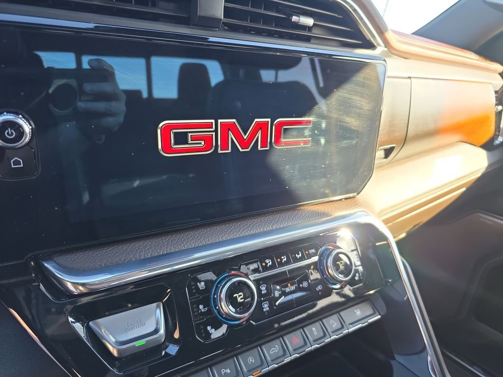 Used 2024 GMC Sierra 1500 Denali w/ Technology Package image 11