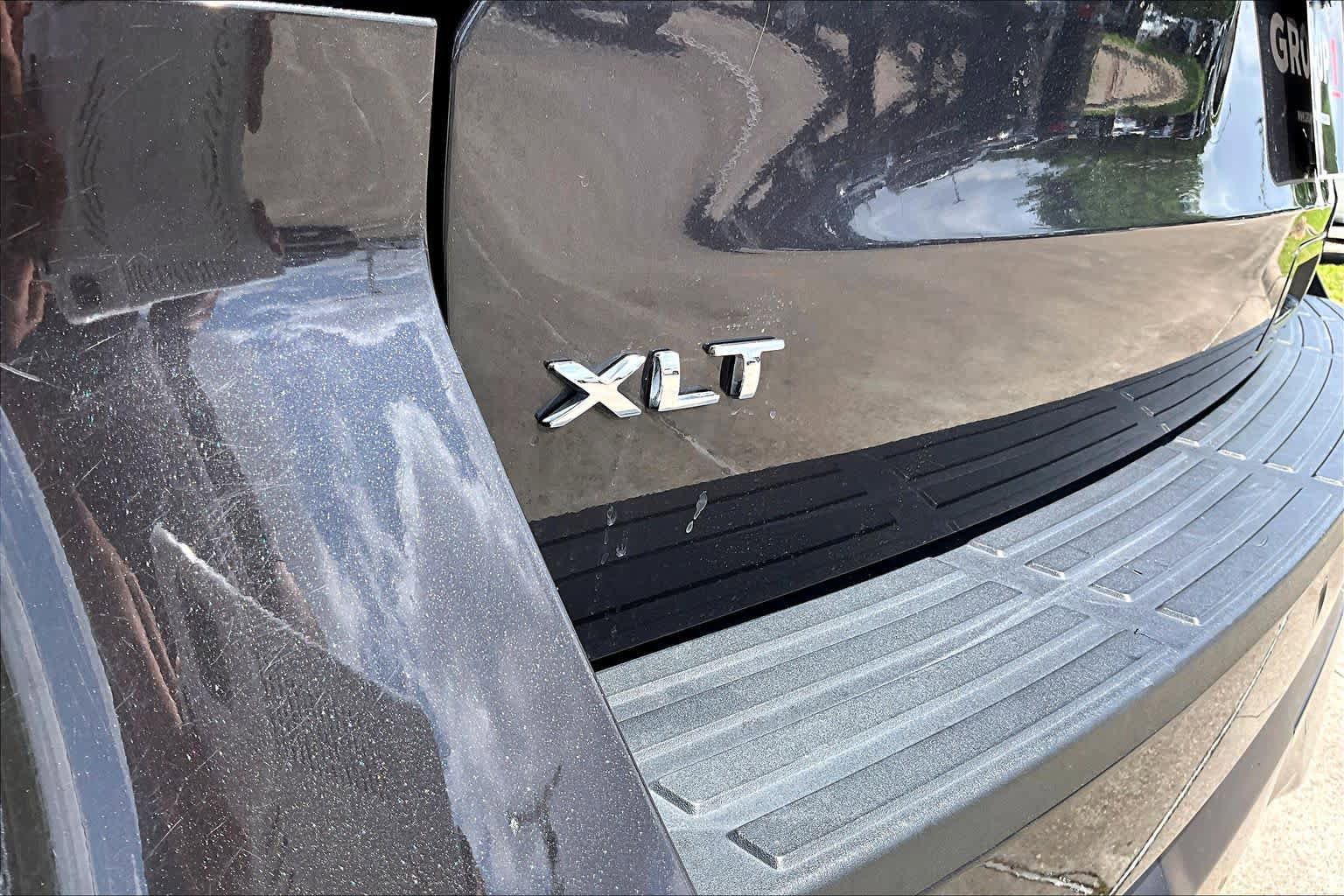 Used 2024 Ford Expedition XLT image 9