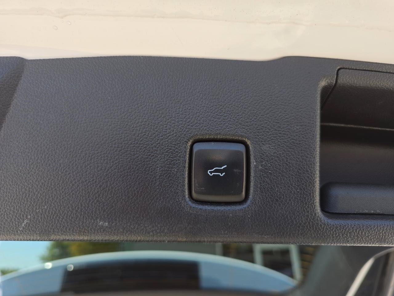 Used 2023 Ford Escape Active AWD/4WD image 11