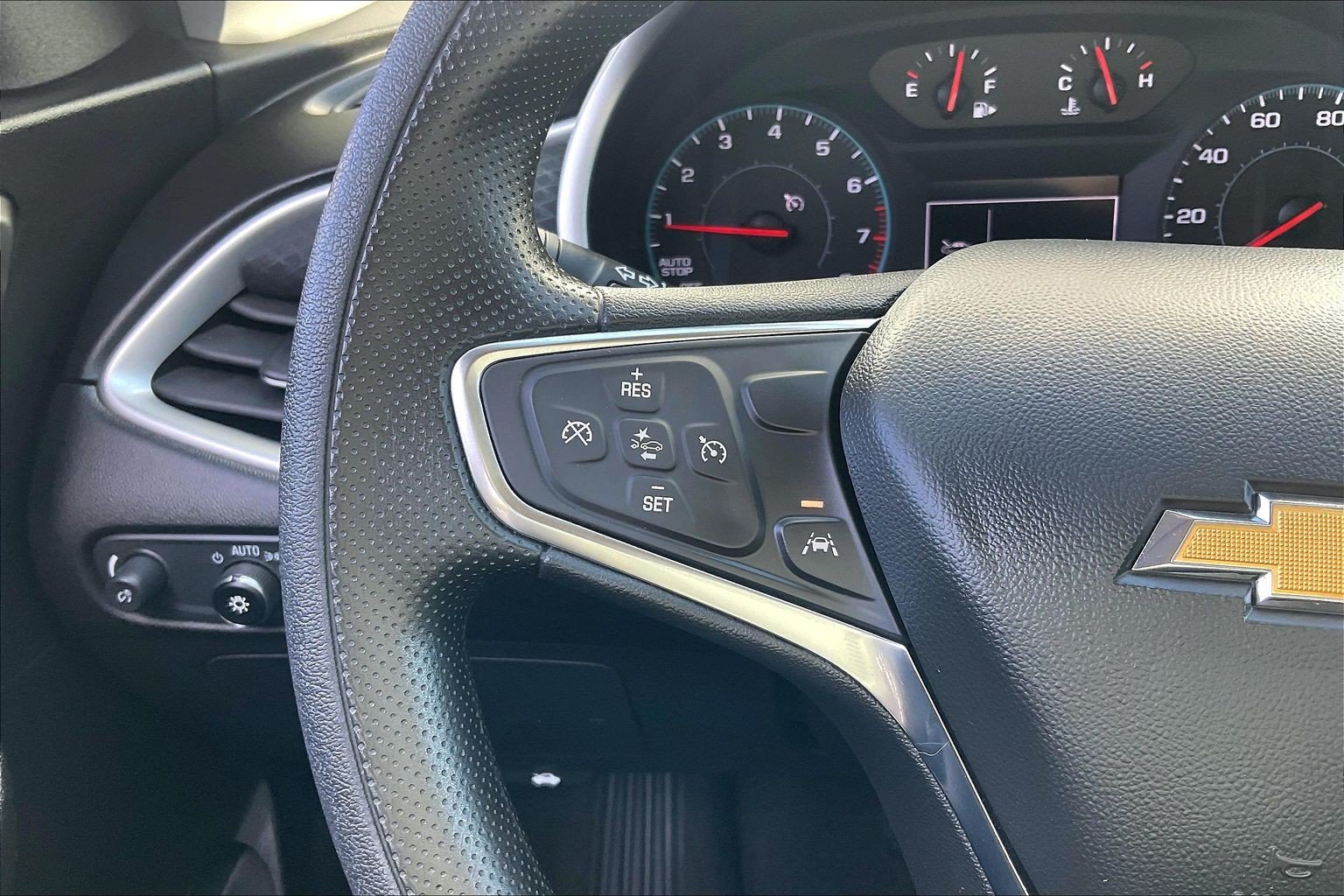 Used 2024 Chevrolet Malibu LT FWD image 23