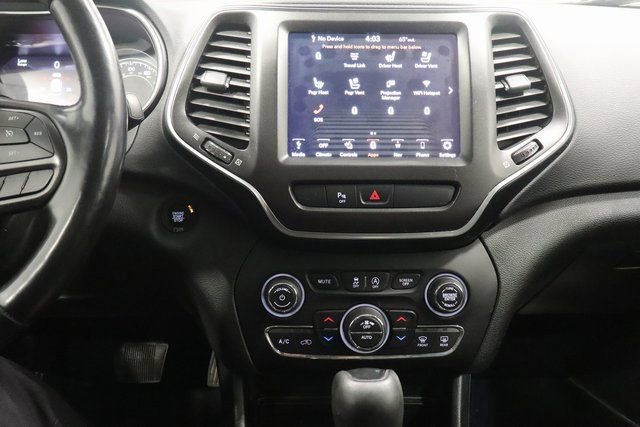 Used 2020 Jeep Cherokee Trailhawk image 21