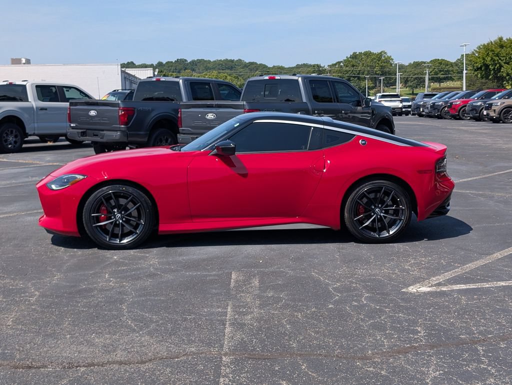 Used 2025 Nissan Z Performance w/ Floor Mat Package RWD image 5