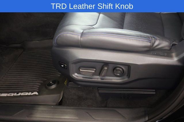 Used 2025 Toyota Sequoia Platinum AWD/4WD image 13
