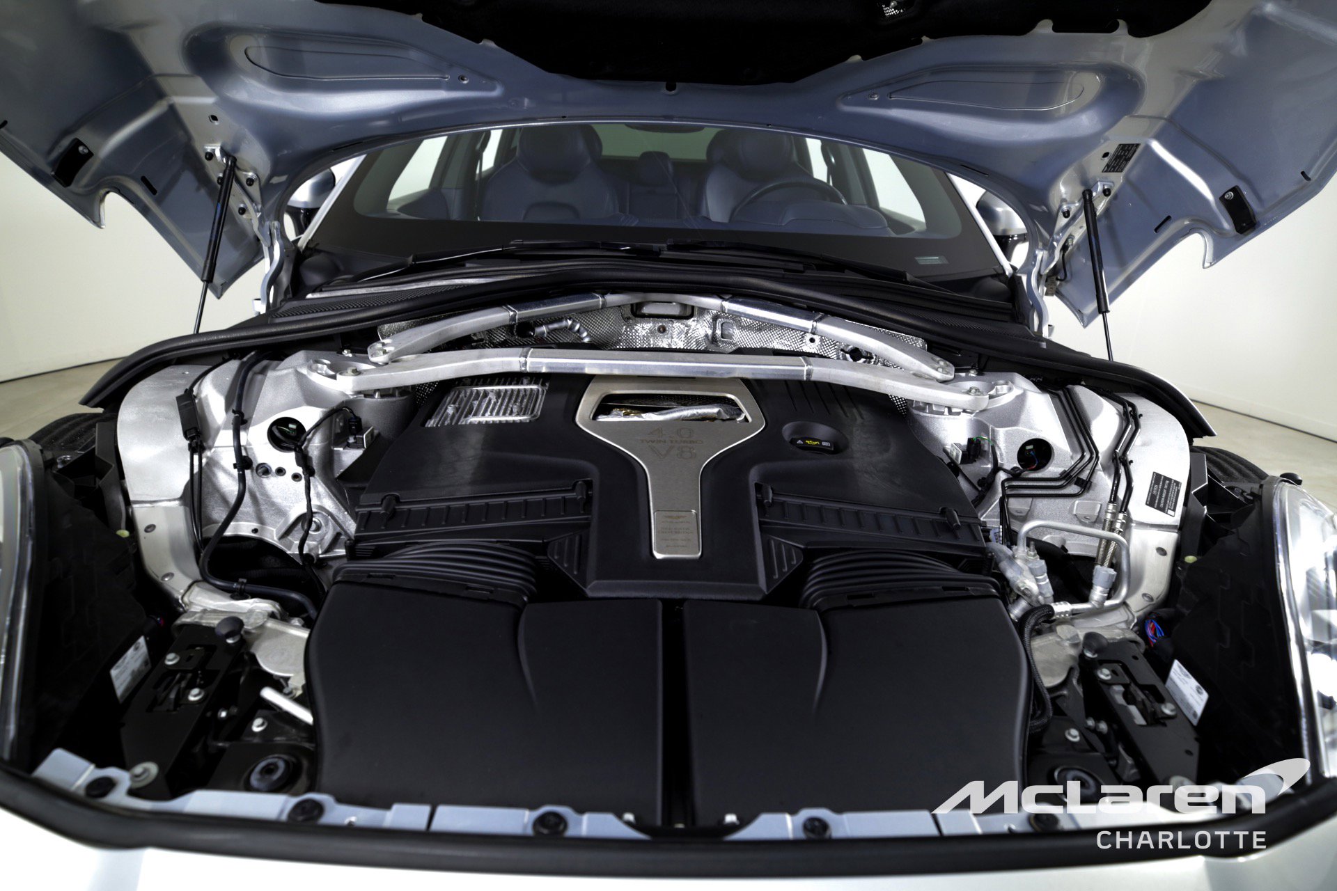 Used 2021 Aston Martin DBX image 33