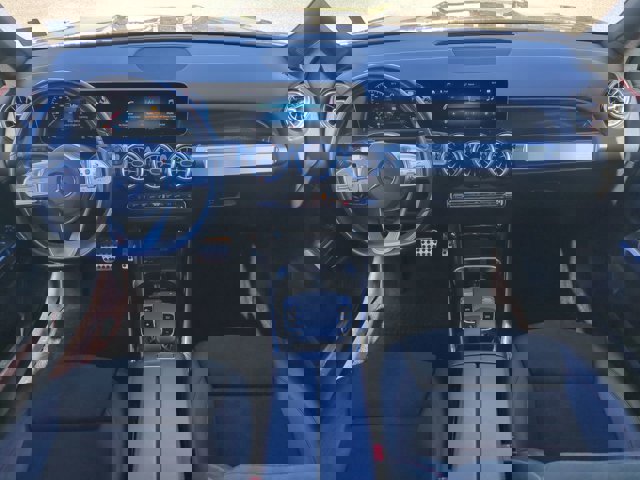 Used 2020 Mercedes-Benz GLB 250 w/ AMG Line image 16