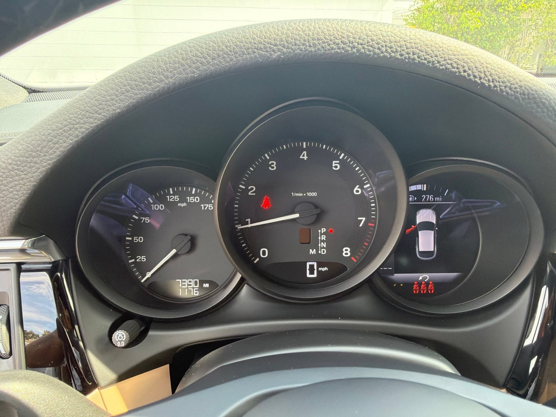 Used 2025 Porsche Macan AWD/4WD image 27