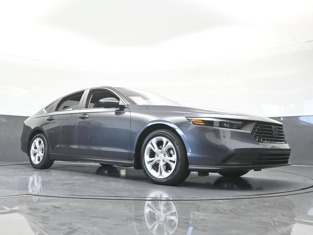 Used 2025 Honda Accord LX image 59