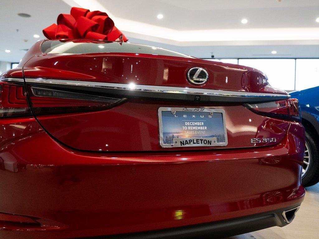 New 2025 Lexus ES 350 w/ Premium Package image 9