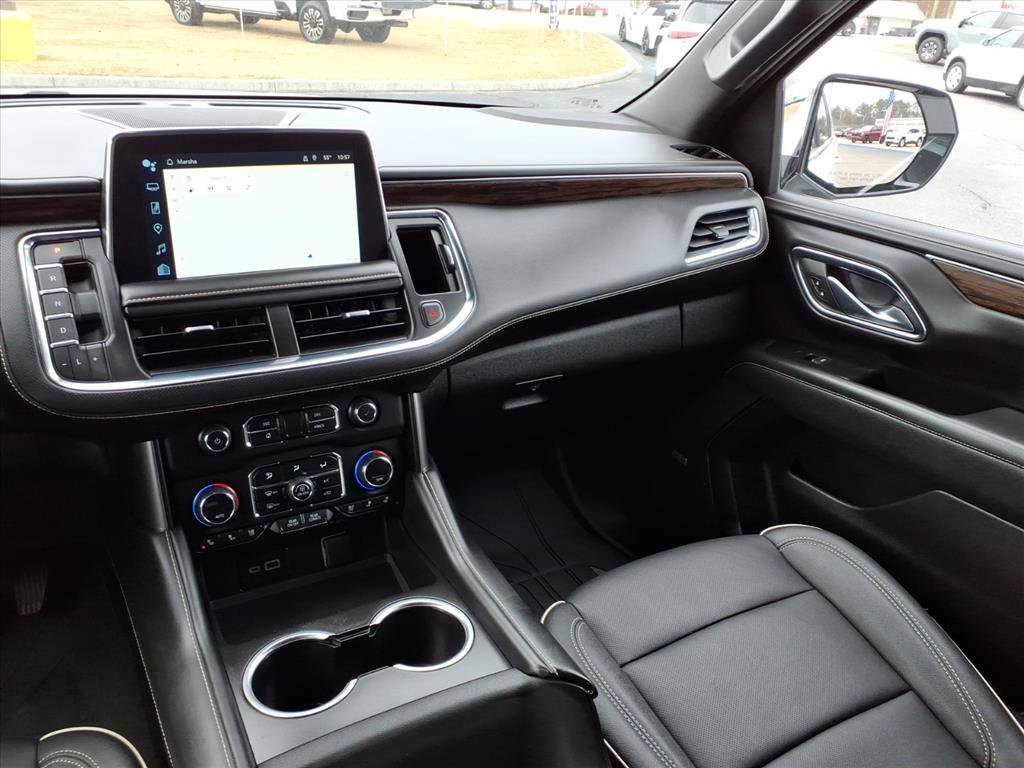 Used 2023 Chevrolet Suburban Premier image 29