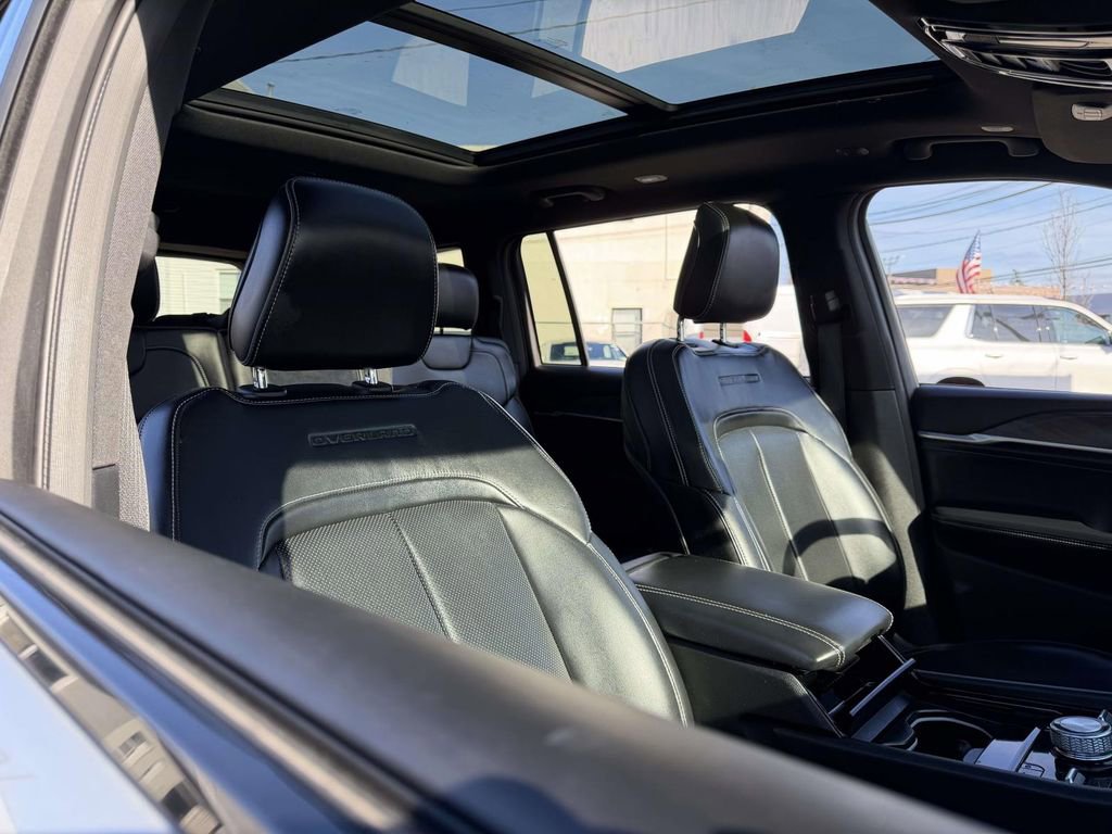 Used 2021 Jeep Grand Cherokee L Overland image 12