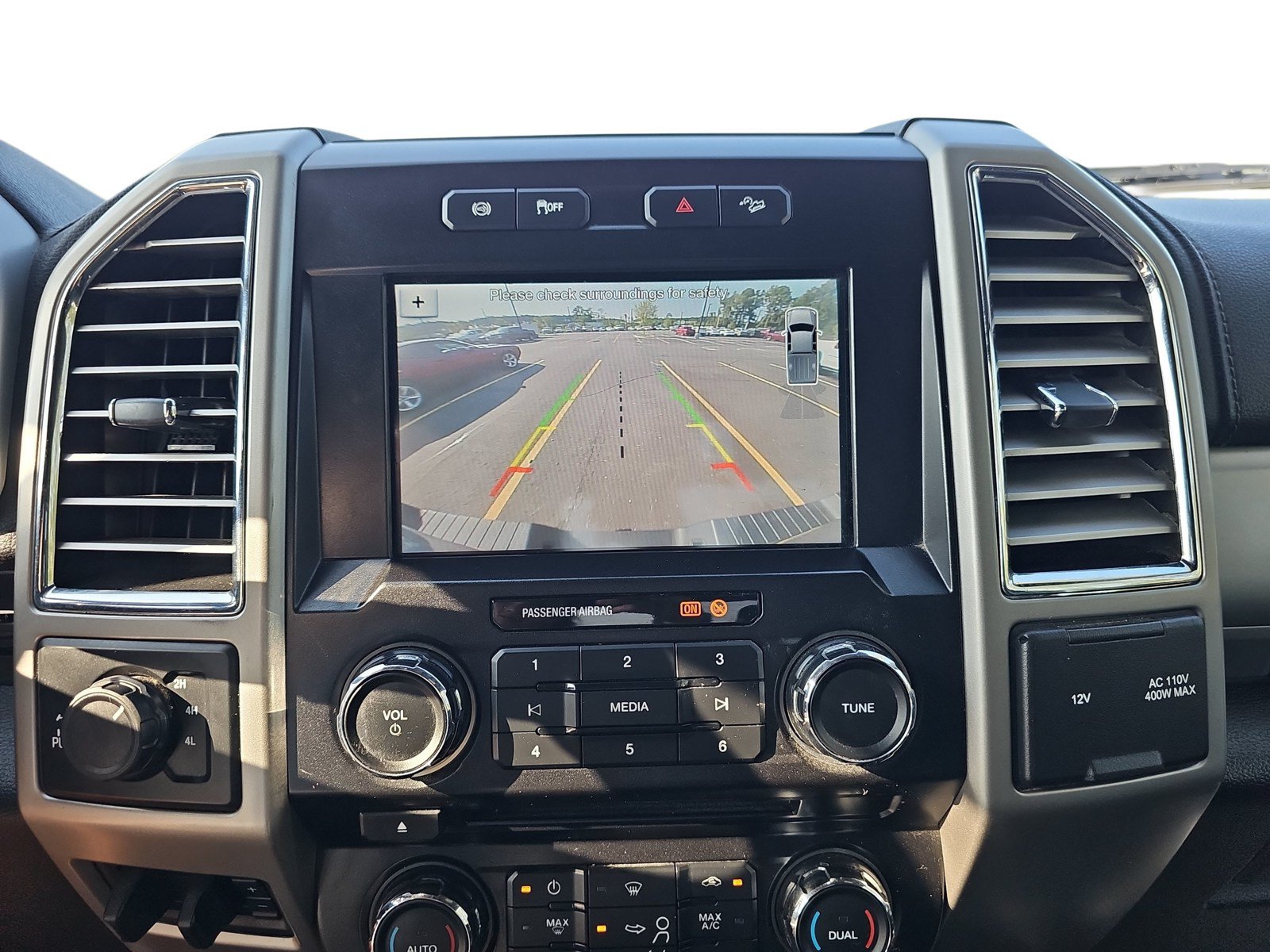Used 2017 Ford F250 Lariat w/ Lariat Value Package AWD/4WD image 19