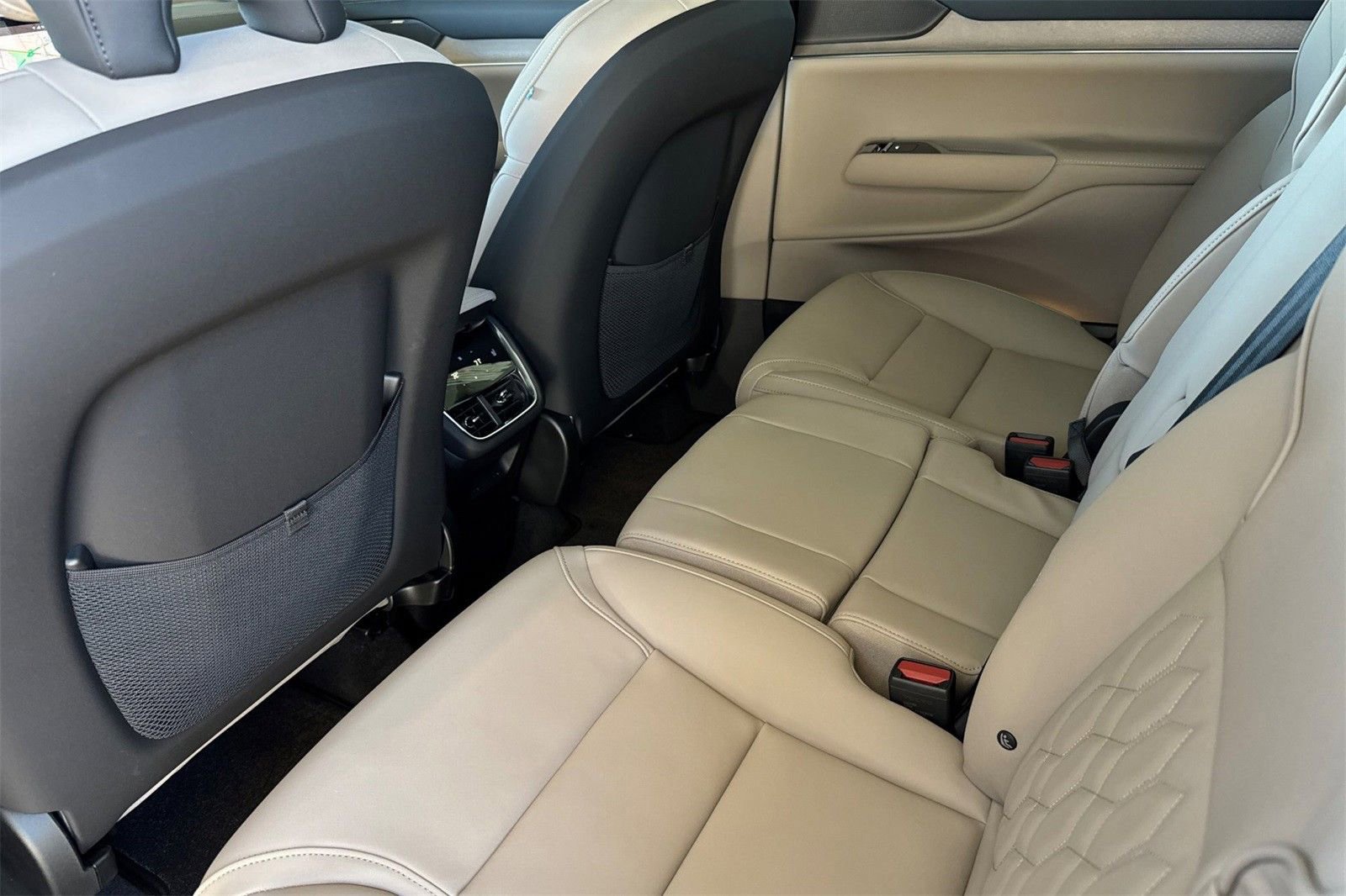 New 2025 Volvo EX90 Plus image 4