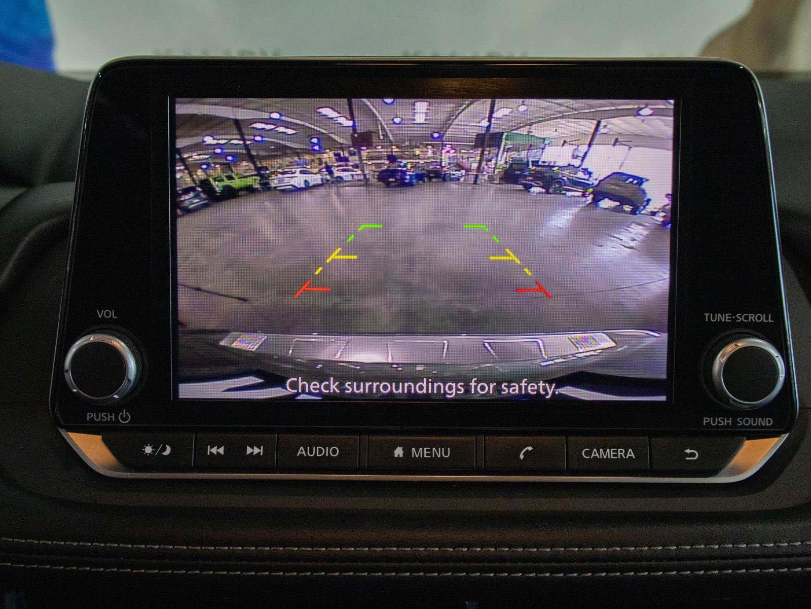 Used 2024 Nissan Rogue SV FWD image 6