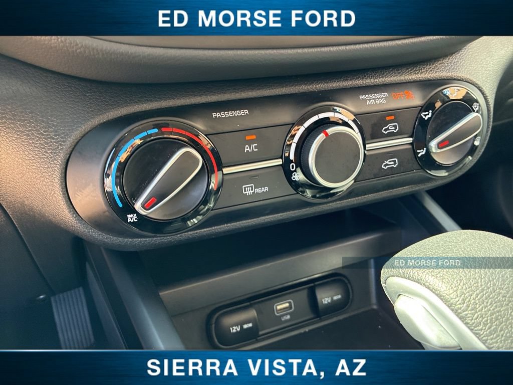 Certified 2025 Kia Soul LX FWD image 31