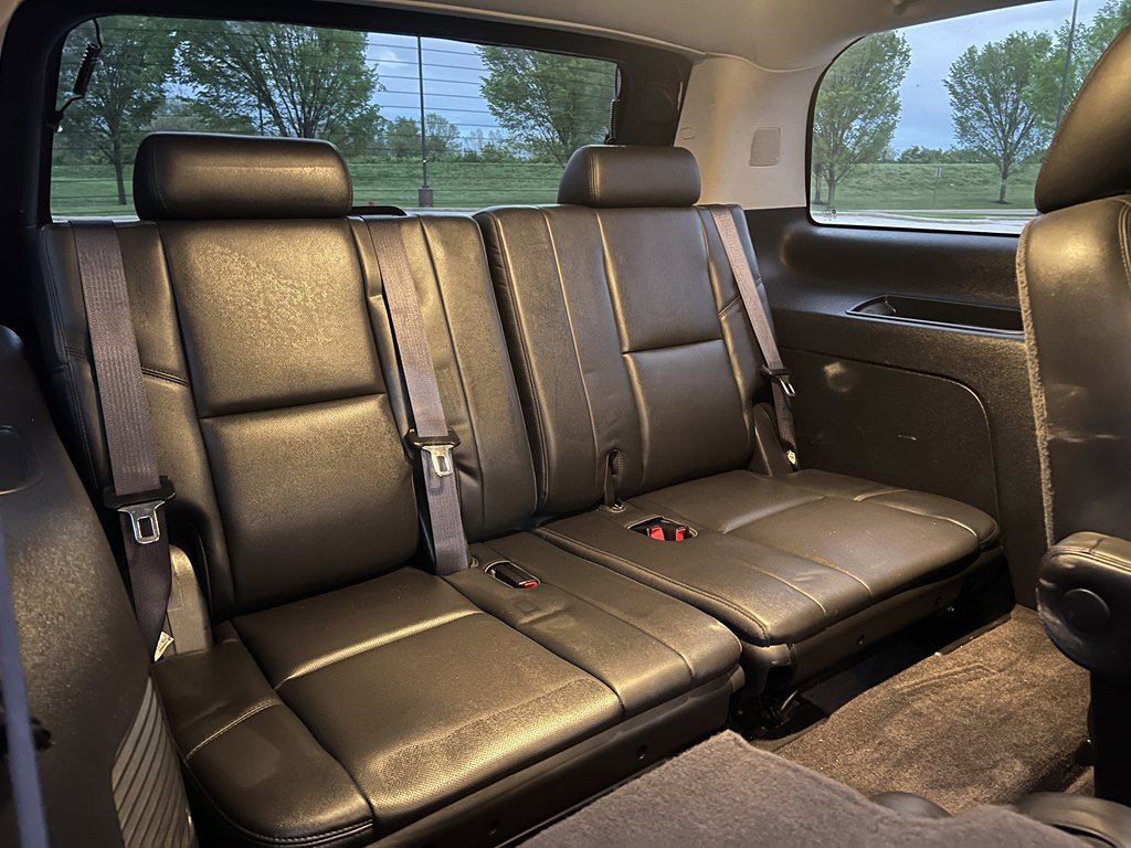 Used 2014 Cadillac Escalade Luxury AWD/4WD image 13