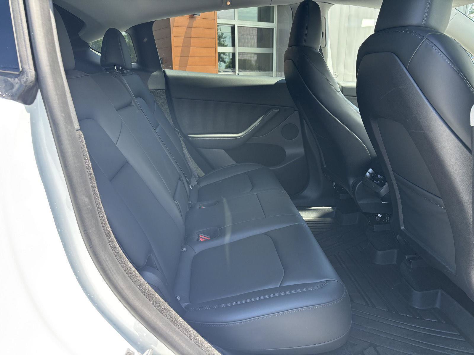 Used 2023 Tesla Model Y Long Range AWD/4WD image 19