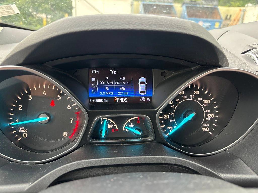 Used 2017 Ford Escape Titanium w/ Equipment Group 301A AWD/4WD image 9